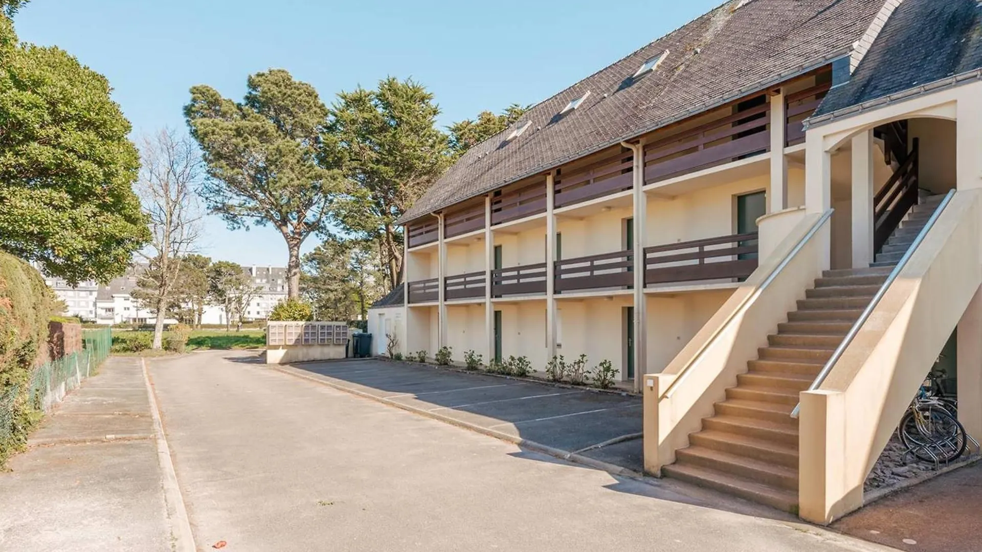 아파트 Carnac : Duplex 2 Pieces, 200M Plage, Terrasse Sud, Parking, Animal Accepte - Fr-1-477-116